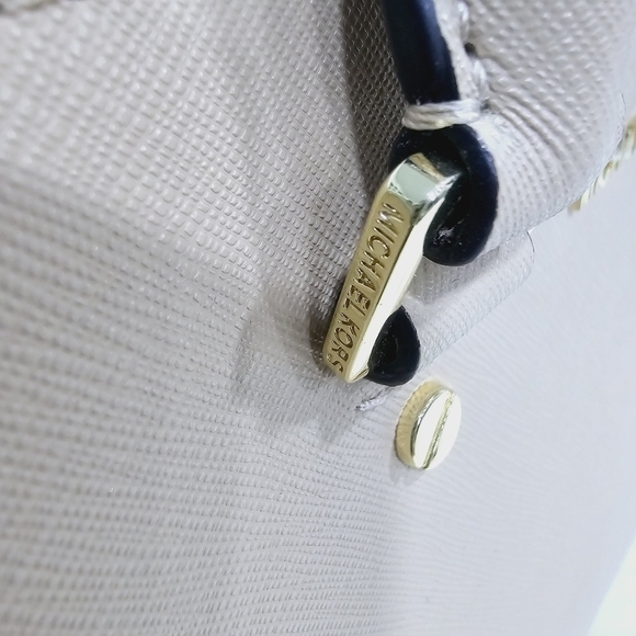 Michael Kors Selma medium saffiano - Picture 6 of 13